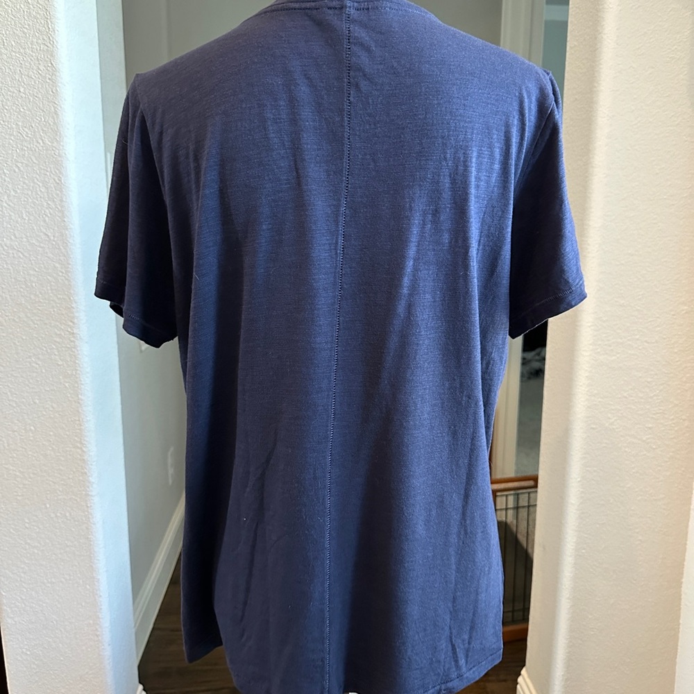 Travis Mathew Classic Navy Blue Women's Top short sleeve - Picture 11 of 13